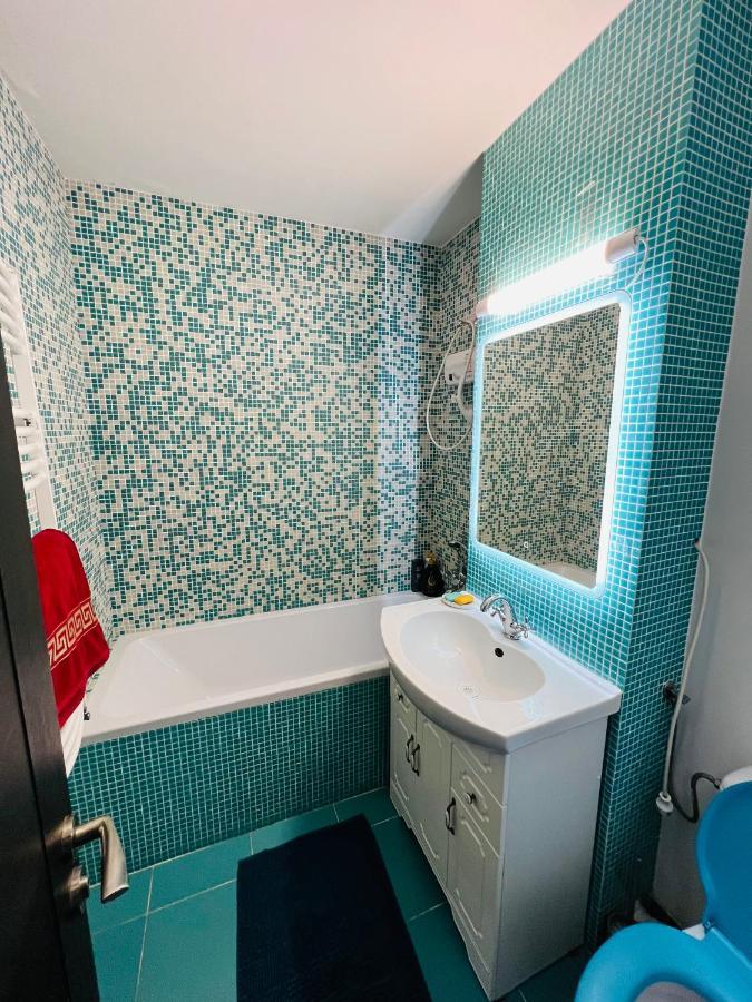Apartament Naty Appartement Boekarest Buitenkant foto