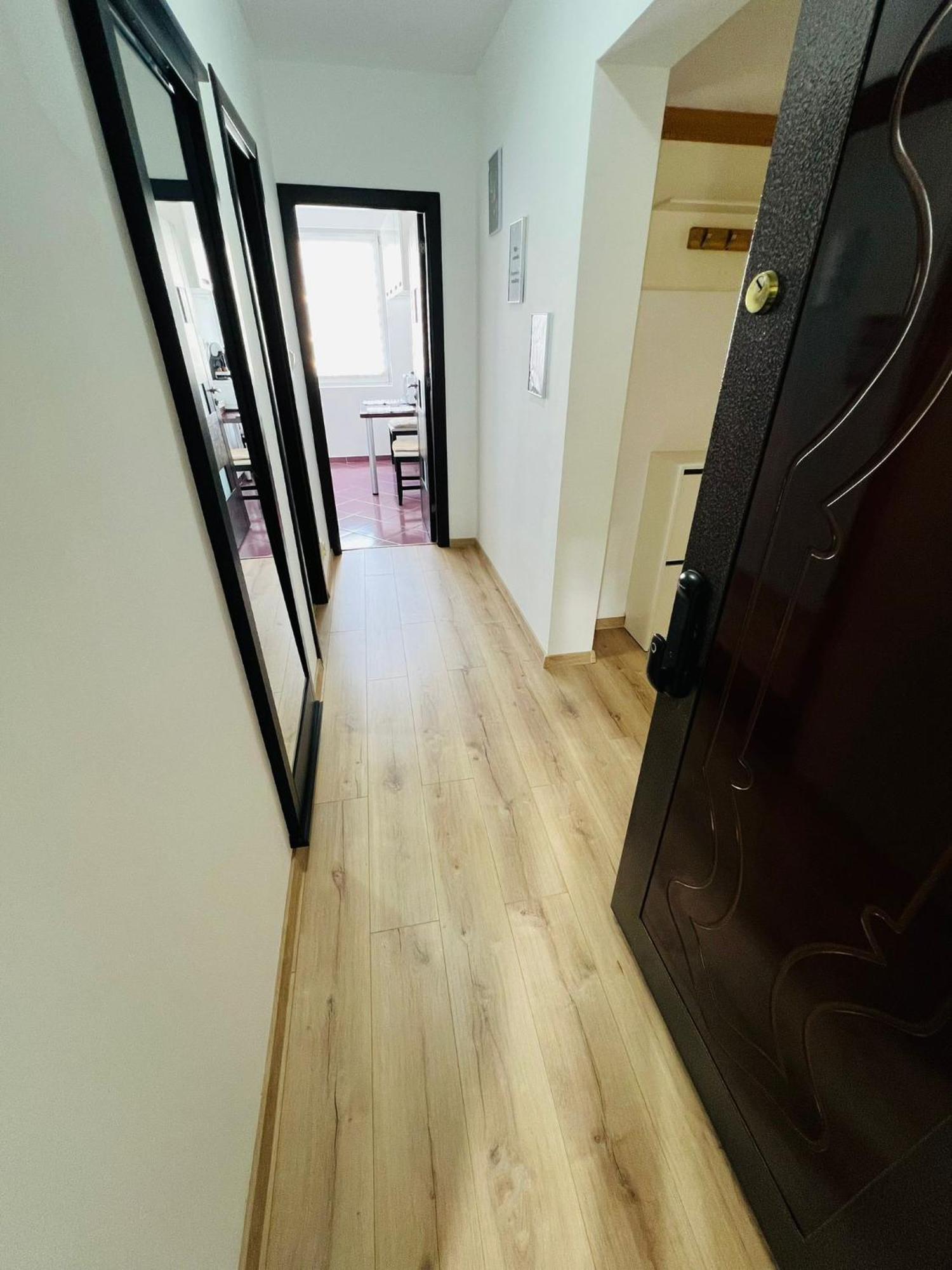 Apartament Naty Appartement Boekarest Buitenkant foto